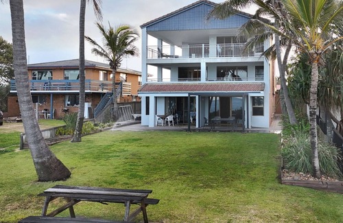 Bargara Apartment | Horizons 1 Direct Ocean access