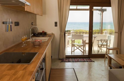 Nopigia Hotel | Horizonte Seafront Suites
