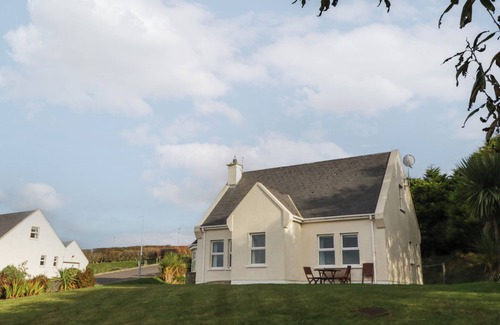 Carrigart Cottage | HORN HEAD VIEW, pet friendly in Carrigart, County Donegal