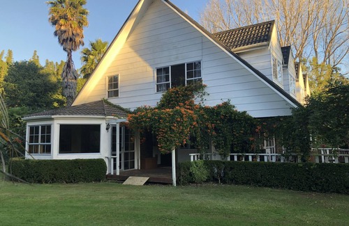 Pakaraka Villa | Horse Shoe Manor. 马蹄庄园 Bay of islands. Paihia