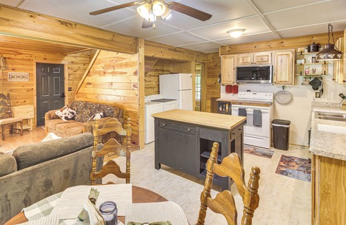 Jamestown House | Horses Welcome! Jamestown Home w/Fenced Pasture