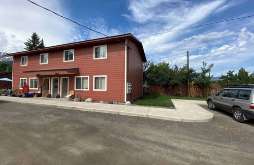 Joseph Condo | Horseshoe Lake 2nd floor 2 bdrm condo