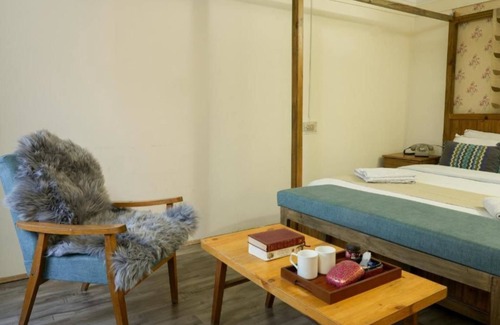 Leh Bed & Breakfast | Horzay stays - Single Room with Mountain View - 3