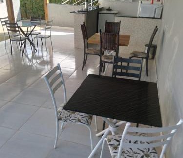 Capitolio House | Hospedagem Casa Branca Localizada em um bairro nobre de Capitólio, Escarpas do Lago