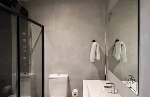 Torrejon de Ardoz House | HOSPEDAJE CORREDOR DE HENARES
