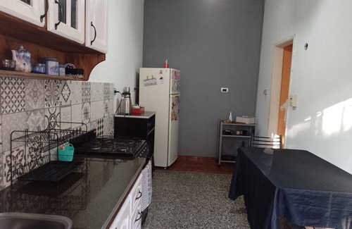 Lomas de Zamora House | Hospedaje en casa familiar, un lugar tranquilo para pasar tus días.