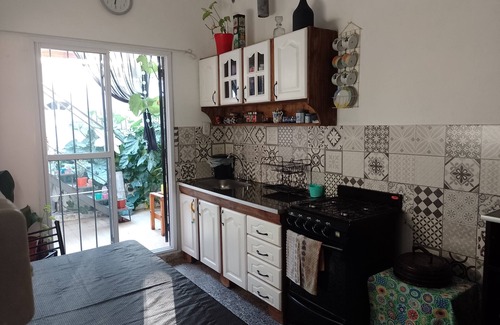 Lomas de Zamora House | Hospedaje en casa familiar, un lugar tranquilo para pasar tus días.