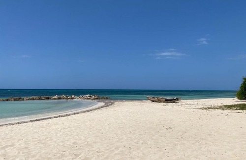 St.Bran's Burg Apartment | Hospitality Expert F32 Beach front Pool & Chef