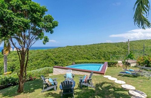 Montego Bay Apartment | Hospitality Expert NSF: Private Pool, Beach, Chef