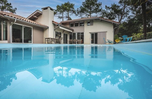 Soorts-Hossegor House | Hossegor "EMACHETHACO" Superb luxury villa with heated swimming pool for 10 people.
