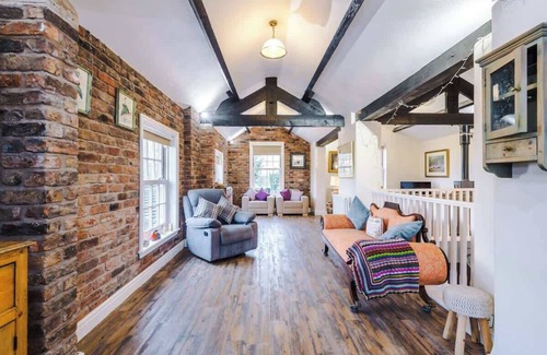 Sandbach House | Host & Stay | Belvedere House