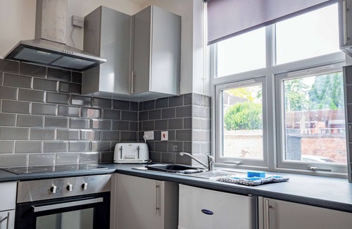 Worcester Apartment | Host & Stay | Bromyard Flat 2
