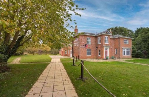 Fritton Apartment | Host & Stay | Redwings Sanctuary Rooms