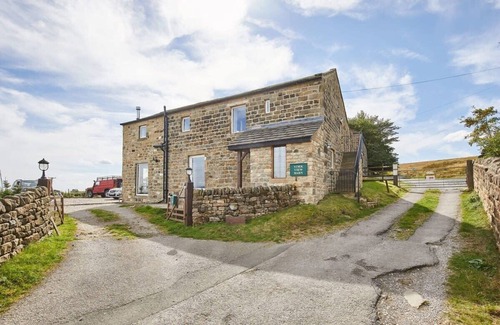Ilkley Apartment | Host & Stay | The Hayloft