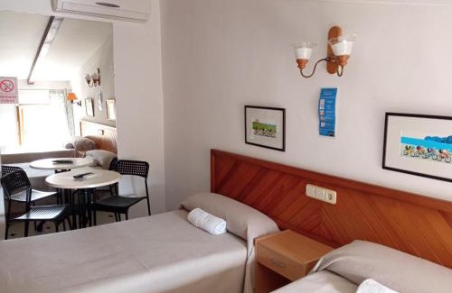 Alaro House | Hostal Ca'n Tiu