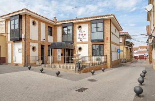 Meco House | Hostal Don Juan