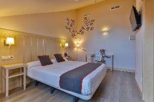 La Granja de San Ildefonso House | Hostal La Chata by Vivere Stays