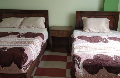 Copacabana Hostel | HOSTAL ETERNA PRIMAVERA