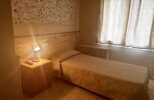 Mataro House | Hostal Isla Cristina Mataro