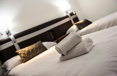 Lucena Hotel | HOSTAL LAS PALOMAS