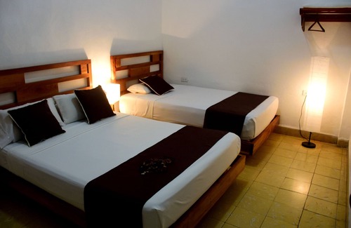 Cienfuegos House | Hostal las Pergolas