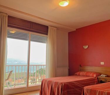 Cangas House | Hostal Las Vegas