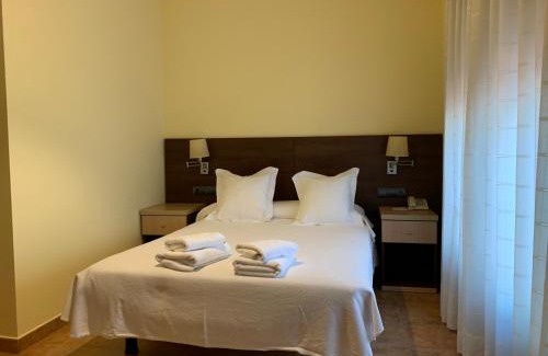 Sastago House | Hostal Monasterio de Rueda