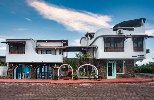 Bahia de la Academia Hostel | Hostal North Seymour