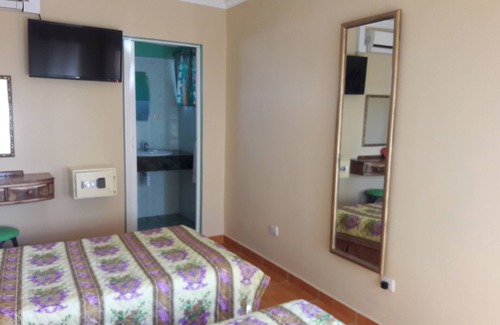 Boca de Camarioca House | Hostal Olivia. Boca De Camarioca