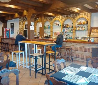 Abades House | Hostal Restaurante Bar Conrad