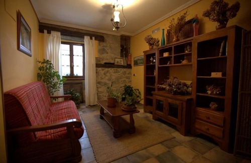 Lekunberri Hostel | Hostal Rural Elosta