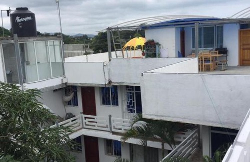 Pedernales House | Hostal Sarai