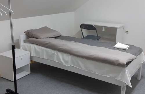 Old Town House | Hostel 100 m from Sebilj fountain !