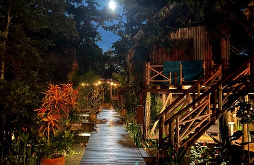 Livingston Hostel | Hostel ∙ 8 guests