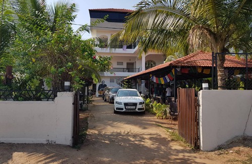 Mandrem Hostel | Hostel ∙ 8 guests