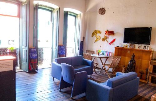 Pelourinho Hostel | Hostel Ateliê Laroyê