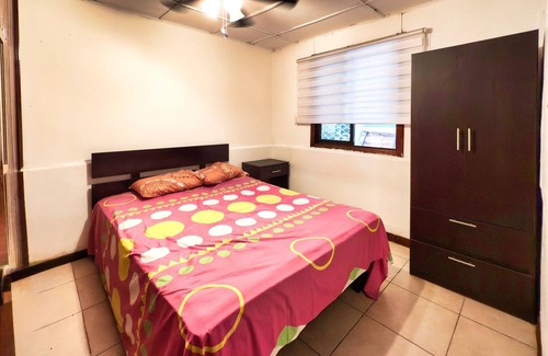 Santa Barbara Apartment | Hostel Pura Vida apt Araña