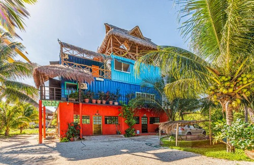 Chelem Bed & Breakfast | HostPal Villas Flamingo Chelem