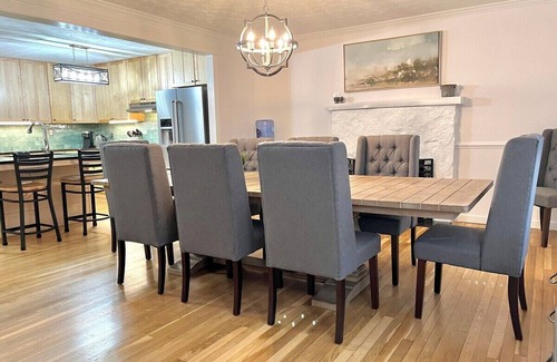 Afton House | Hosts groups up to 13; relax with the whole crew at this private, peaceful getaway