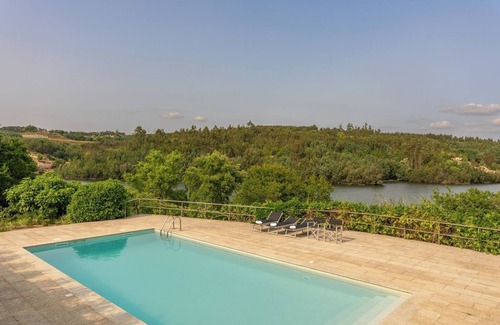 Santa Comba Dao House | HostWise - Quiet and Modern Villa w/Pool and River