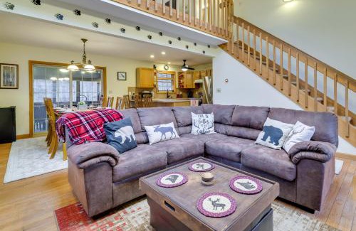 Gouldsboro House | Hot Tub and Game Room Cozy Big Bass Lake Home!