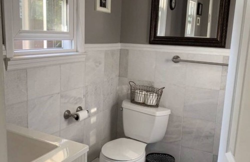 Albany House | Hot tub and private dead end road -super comfy cozy stay in Albany, NY.