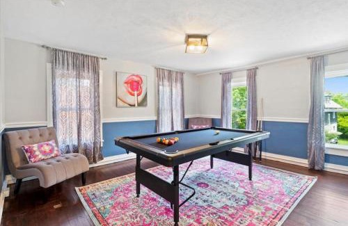 Ithaca House | Hot Tub! Close to Cornell, Ithaca College, Commons!