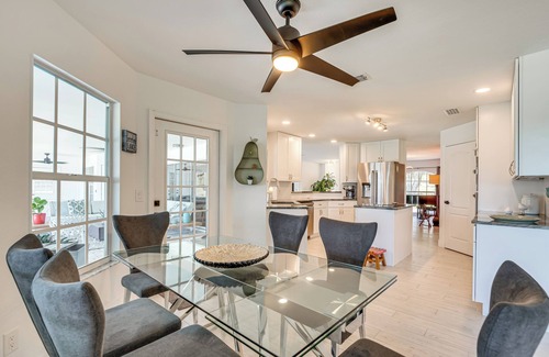 Astatula House | Hot Tub, Dock & Views: Lakefront Astatula Estate!