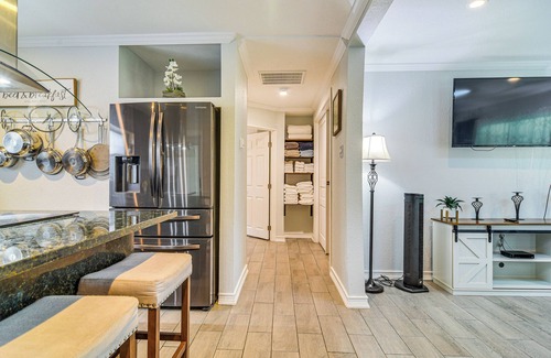 East County Civic Group House | Hot Tub & Fenced Yard: Tranquil Home in Valrico!