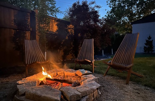 Weinland Park House | Hot Tub, Firepit, Cornhole, Foosball, King Beds, 2-car Garage, Walkable