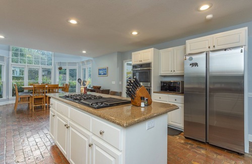 White Diamond Estates House | Hot Tub, Game Room & Pond Views + Biltmore Pass | Luxe Mountain Escape