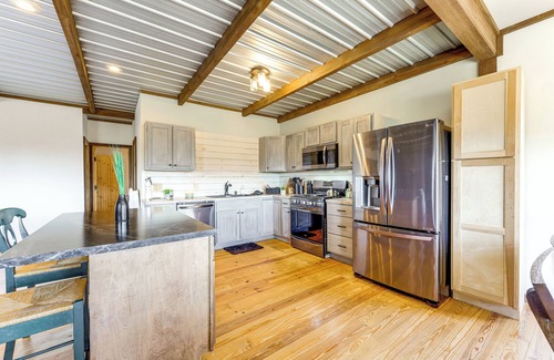 Altoona Cabin | Hot Tub + Grill: Mtn-View Altoona Cabin