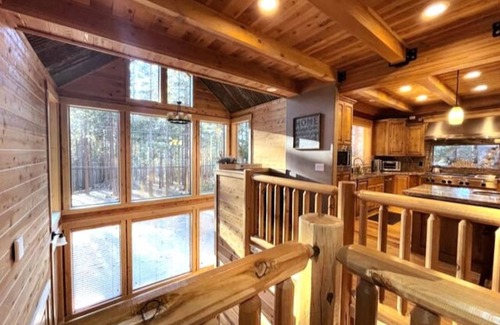 South Lake Tahoe House | *Hot Tub*Indoor Pool*One Block to Heavenly