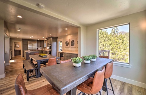 Reno House | Hot Tub, Pool Table: Luxe Reno Chalet w/Mtn View!